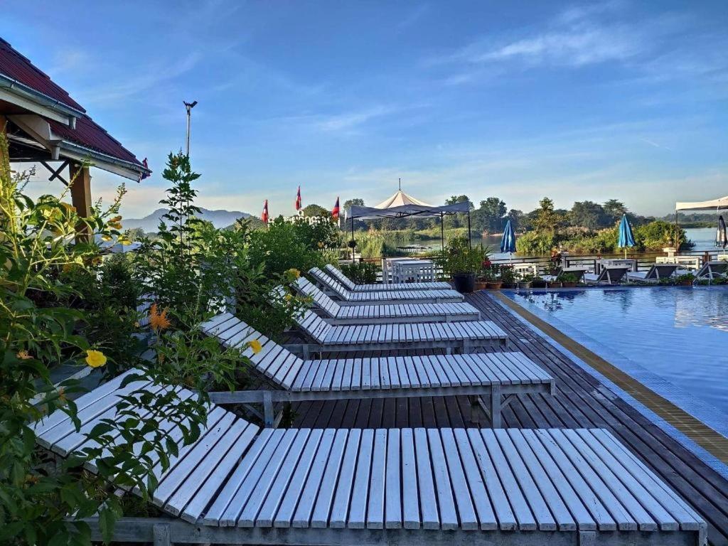 Muang Không Golden Hotel Dondet מראה חיצוני תמונה